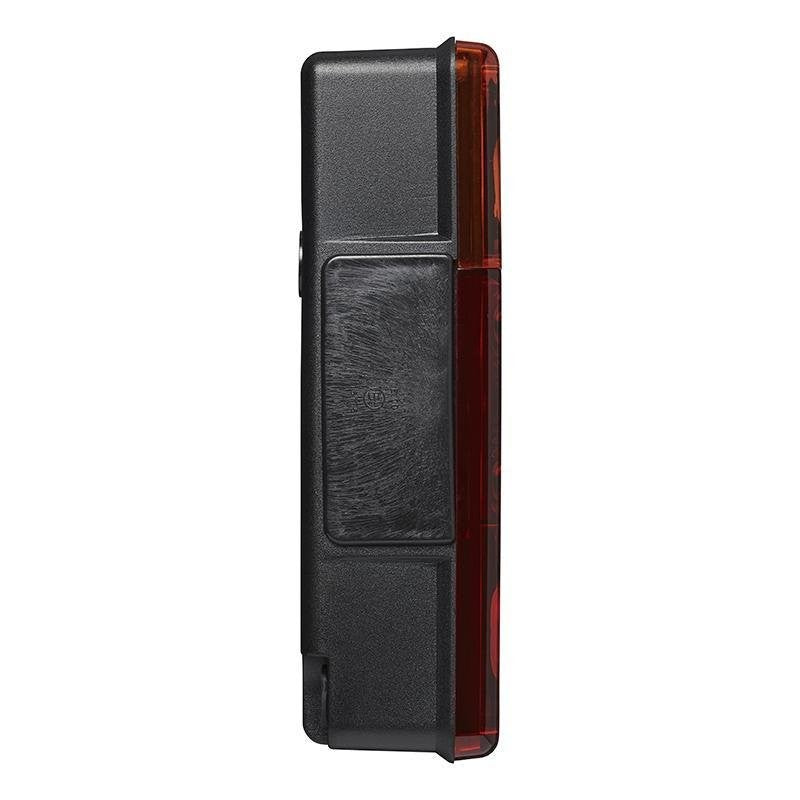 Feu arrière 3 fonctions 210x83mm dans blister