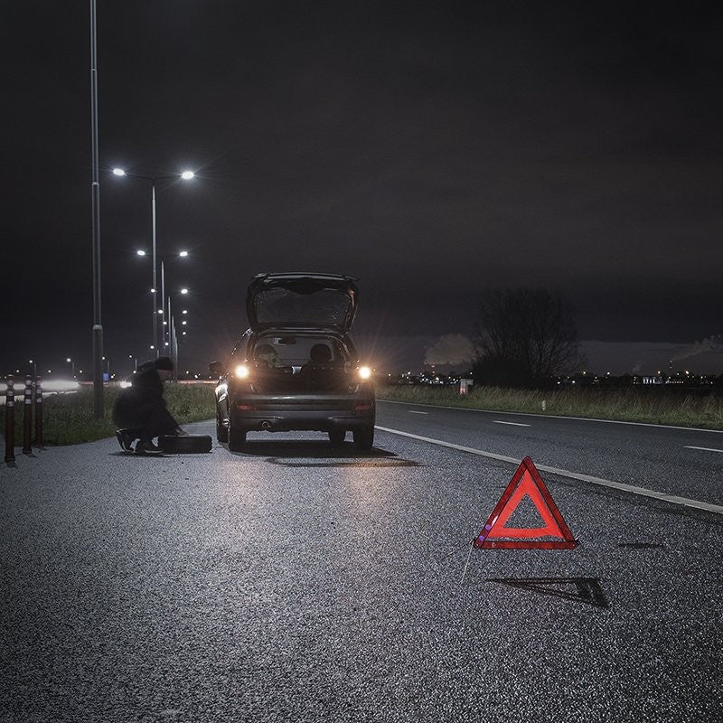 Triangle de signalisation modèle compact E-approuvé