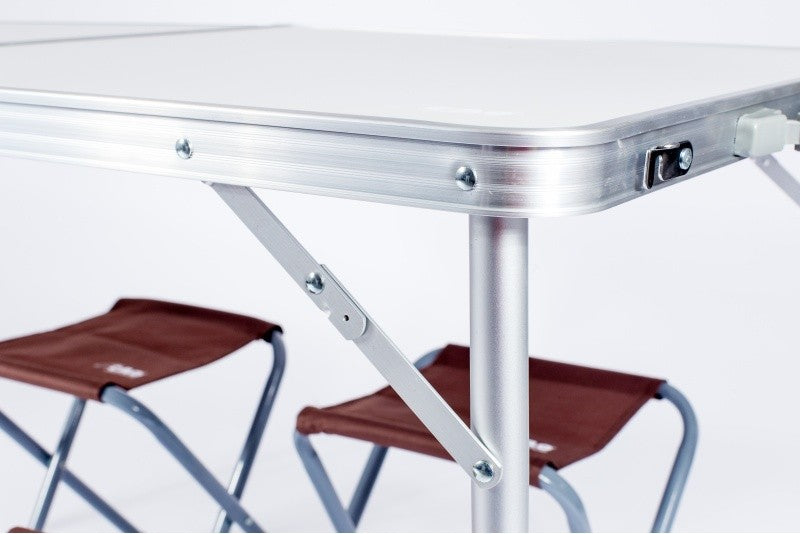 Table pliante en alu avec 4 tabourets de camping CAO