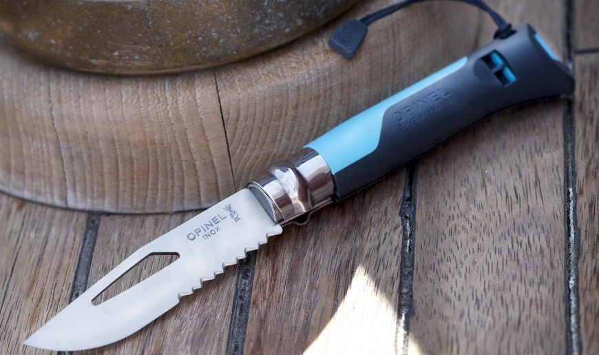 Opinel outdoor n° 8 avec manche bleu